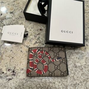 Gucci Kingsnake print GG Supreme Wallet